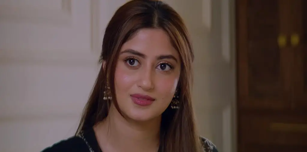 Main Manto Nahi Hoon Episode 12 – Public Heavily Criticizes Student Teacher Romance