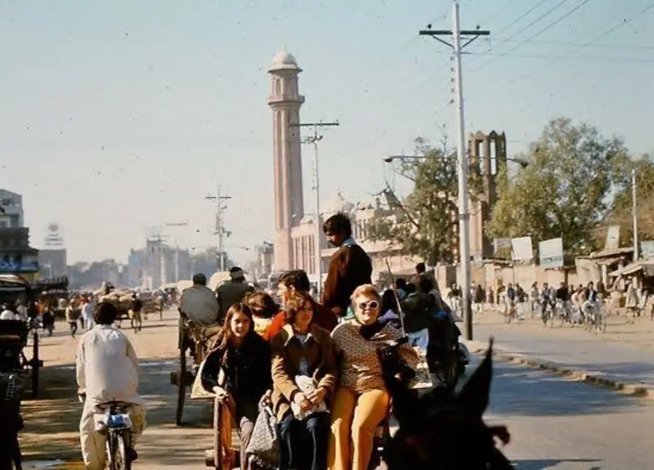 Khalid Anum Looks Back at Pakistan’s Glorious Past
