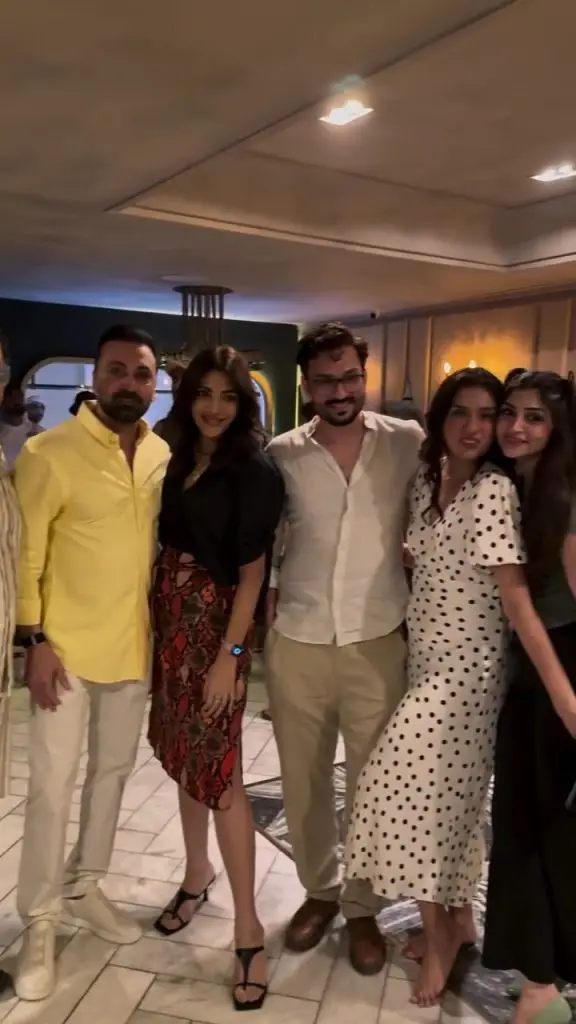 Ramsha Khan Celerates Sister’s Birthday