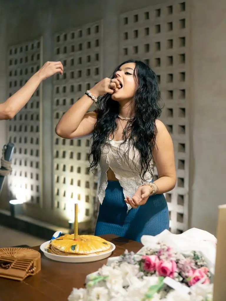 Zainab Raza Celebrates Birthday In Style