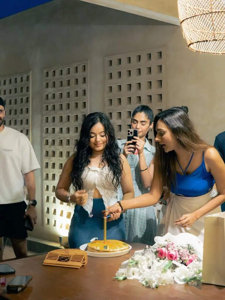 Zainab Raza Celebrates Birthday In Style