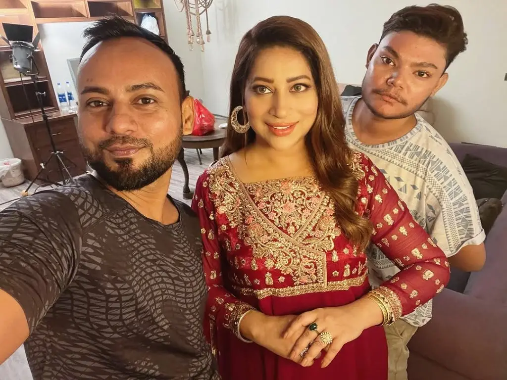 Afsheen Hayat Bids Farewell To Dayan with Unseen Pictures