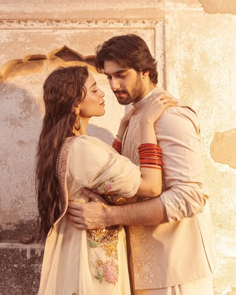 Aima Baig’s Catchy Song Video Featuring Shuja Asad