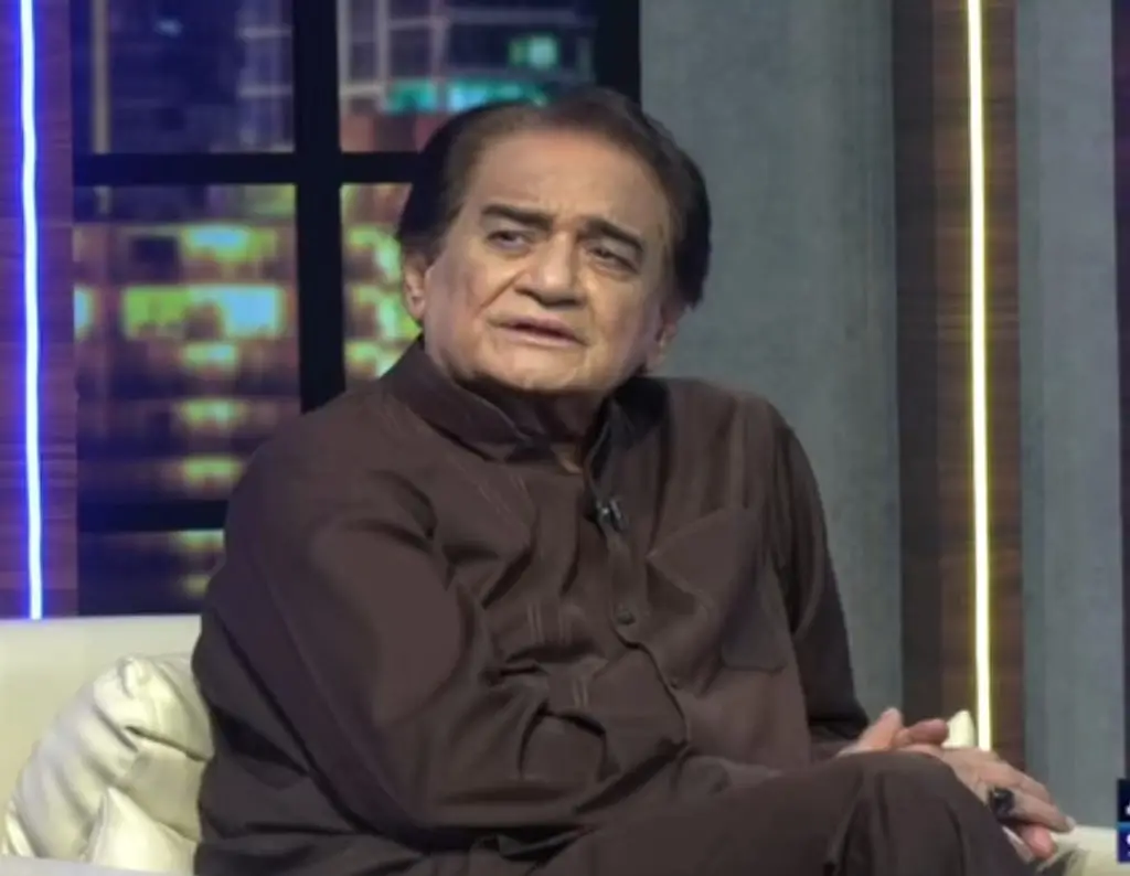 Aurangzeb Laghari Calls Out Actors for Hating Mahira Khan
