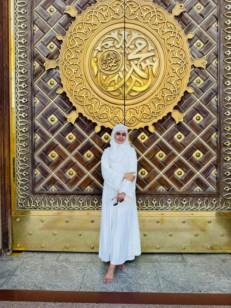 Pakistani celebrities in Madinah on Eid Milad un Nabi 2025