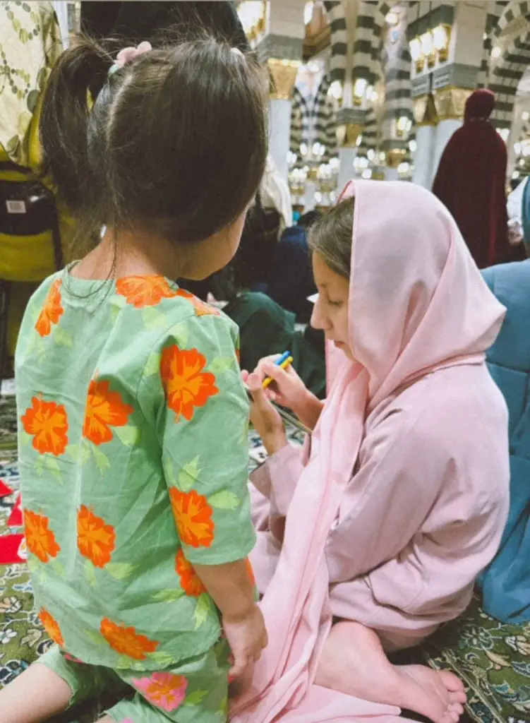 Pakistani celebrities in Madinah on Eid Milad un Nabi 2025