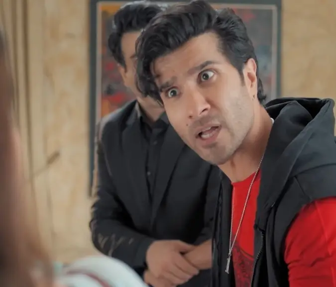 Atiqa Odho Severely Criticizes Feroze Khan’s Acting