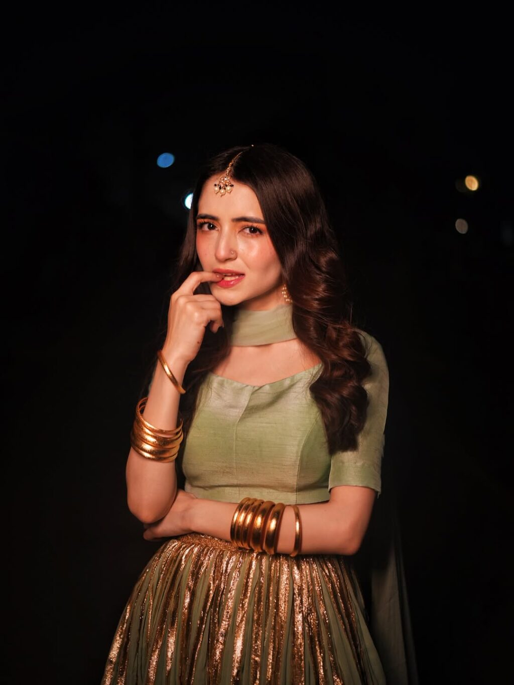 Merub Ali HD Clicks From Brother’s Qawali