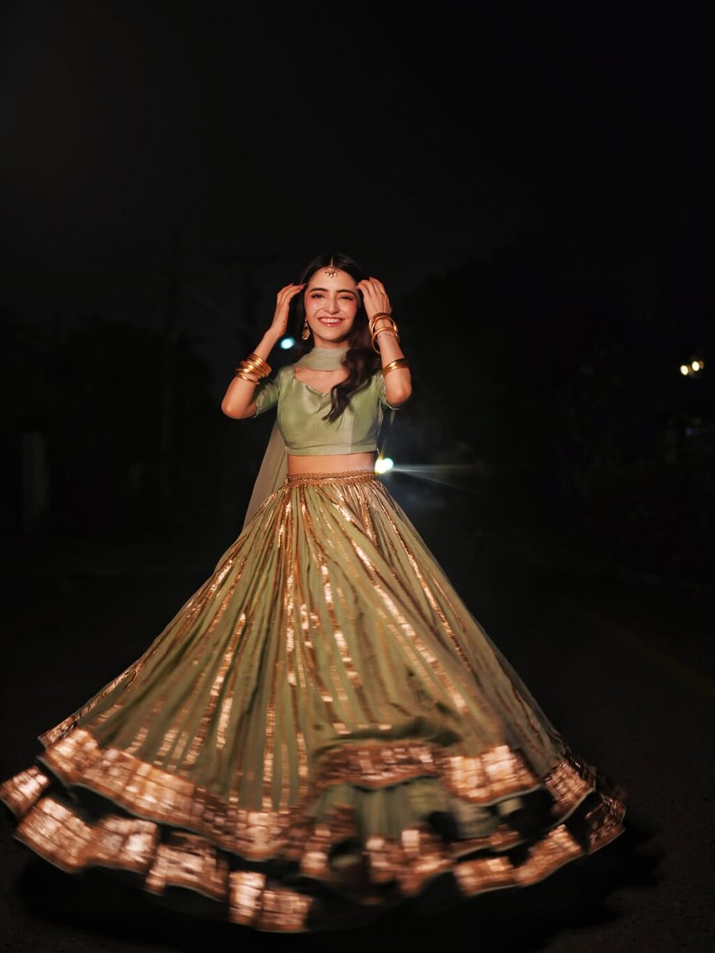 Merub Ali HD Clicks From Brother’s Qawali