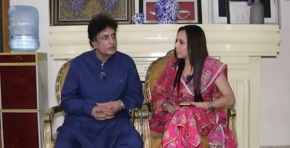 Khalil ur Rehman Qamar On Student Teacher Romance in MMNH