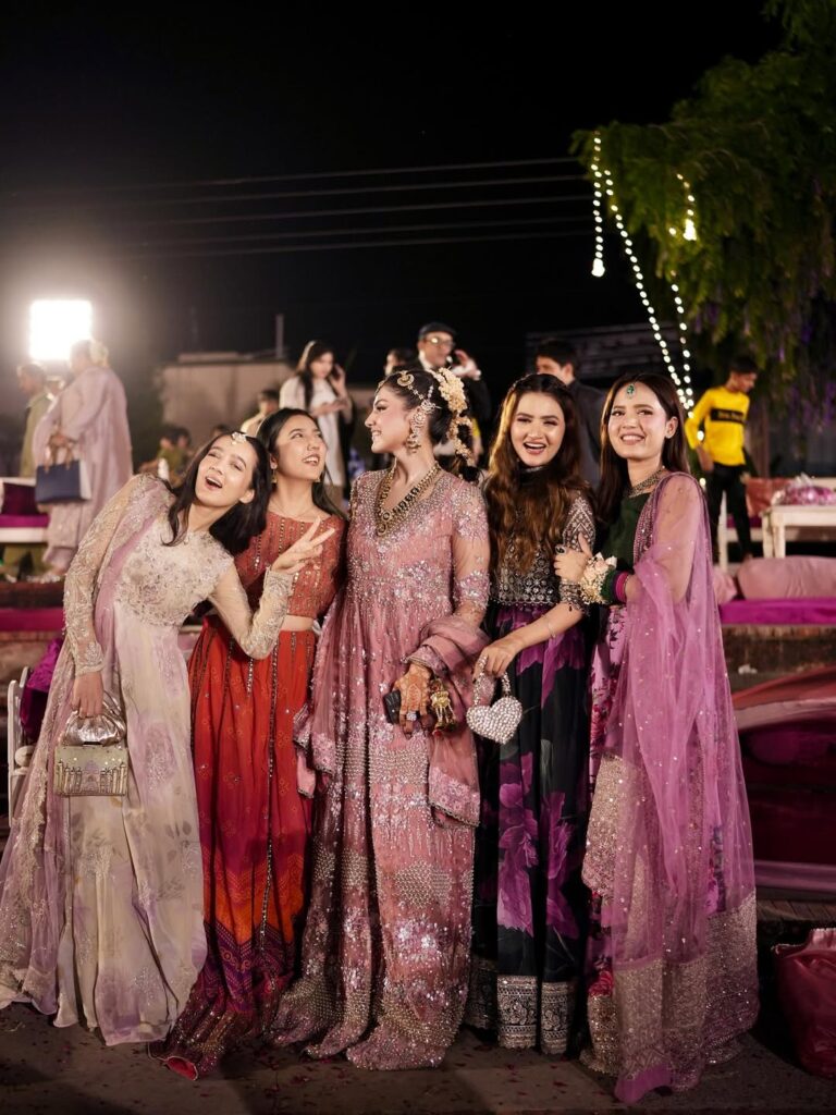 Merub Ali HD Clicks From Brother’s Qawali