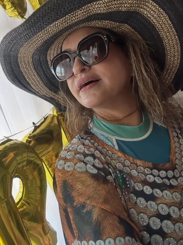 Saba Faisal’s Beach Party with Friends