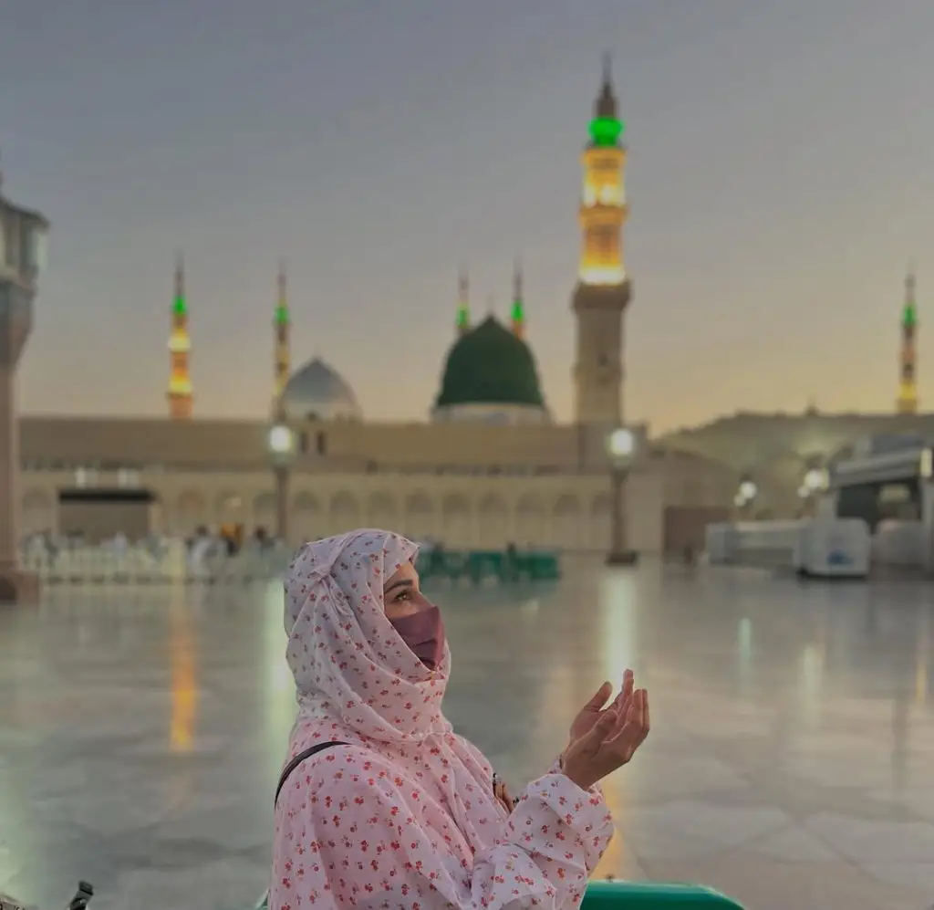 Pakistani celebrities in Madinah on Eid Milad un Nabi 2025