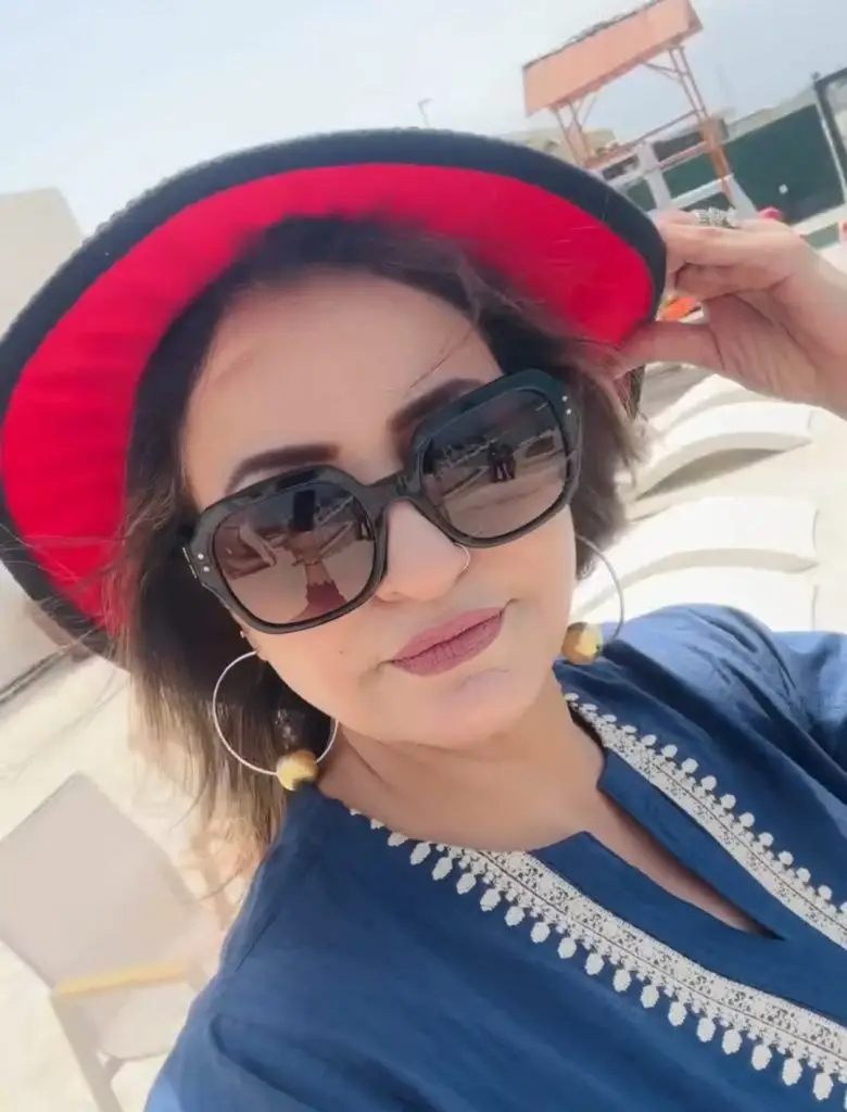 Saba Faisal’s Beach Party with Friends