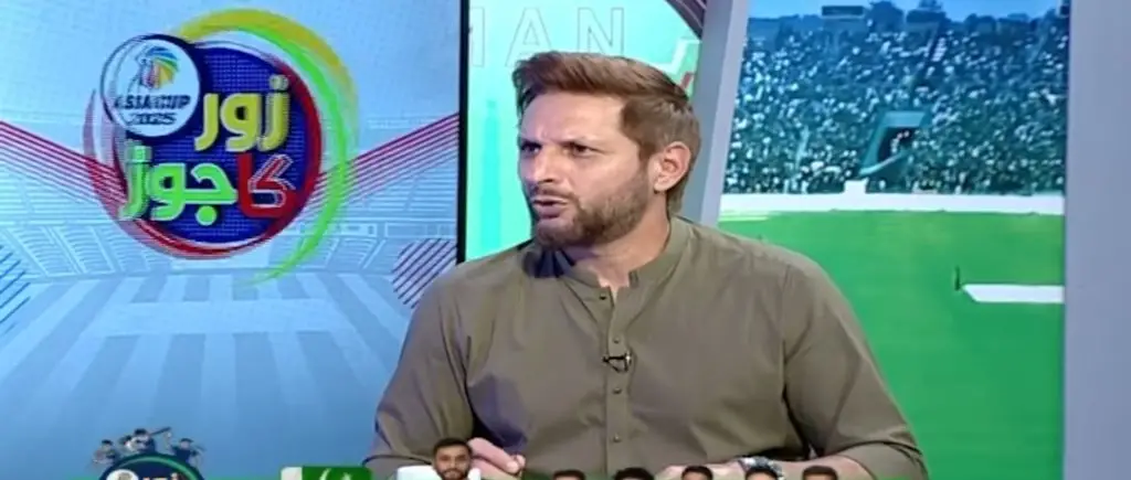 Shahid Afridi Roasts Indian Media