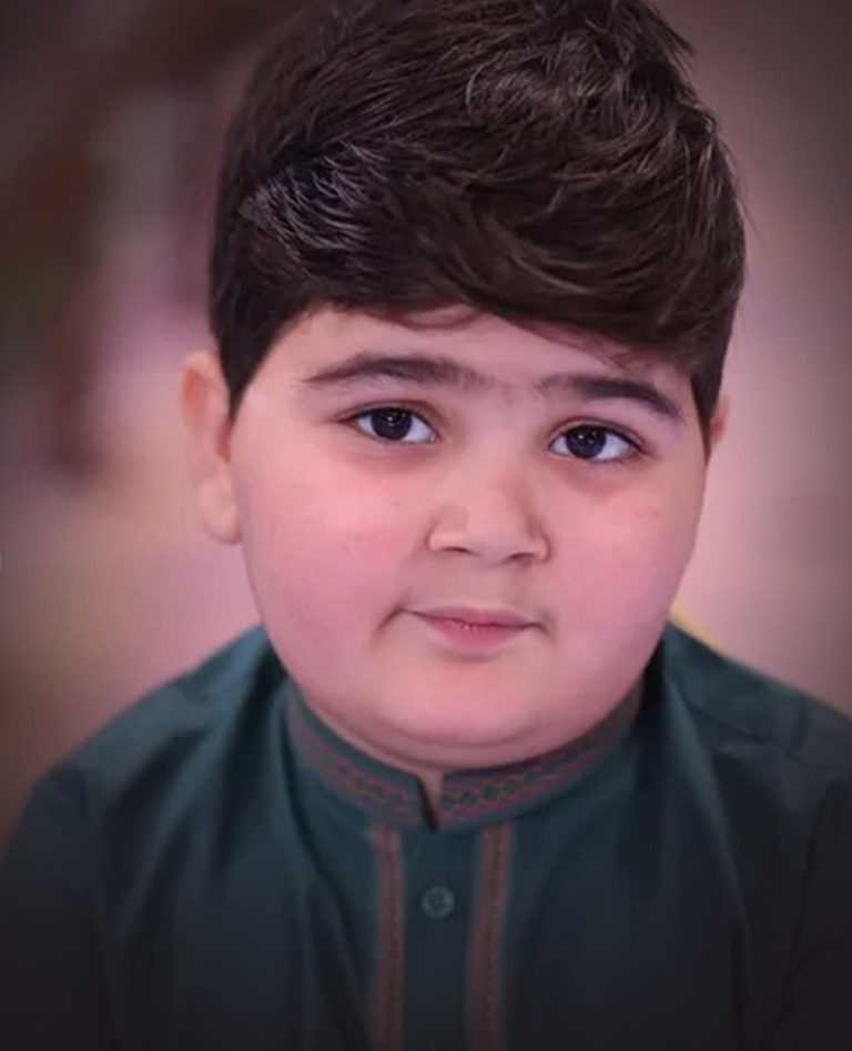 Nida Yasir's Condolence for Umer Shah at ARY Anniversary Celebrations ...