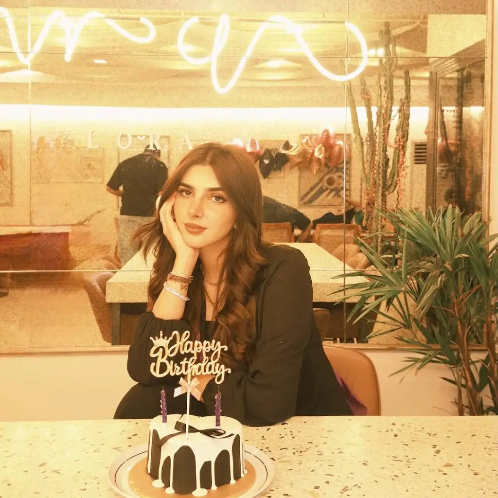 Laadli Fame Actress Vaneeza Sattar Celebrates Birthday