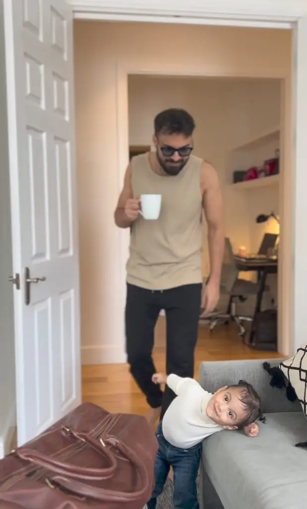 Zara Noor Abbas & Asad Siddiqui Vacation in London