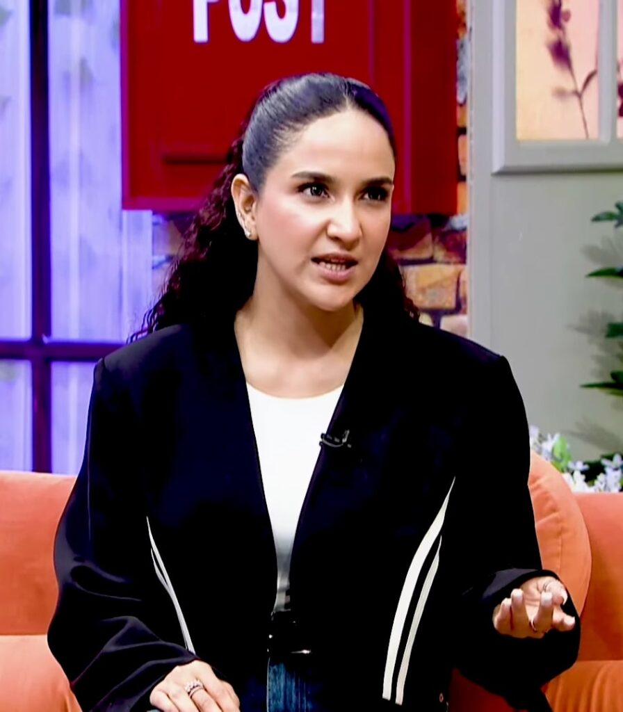 Anoushay Abbasi Announces Divorce