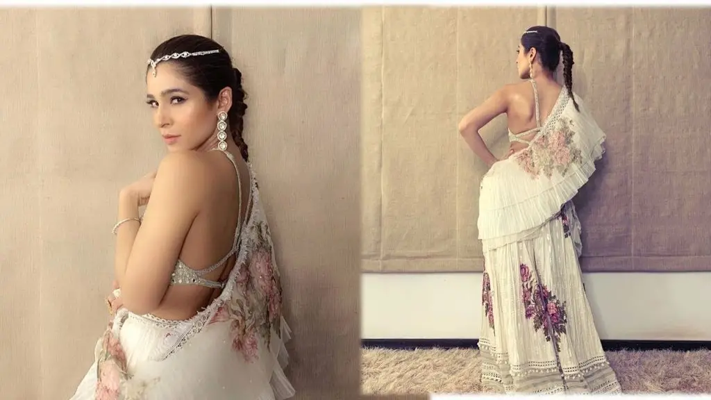 Pakistani Actresses Who Are Not Scared To Wear Bold Outfits