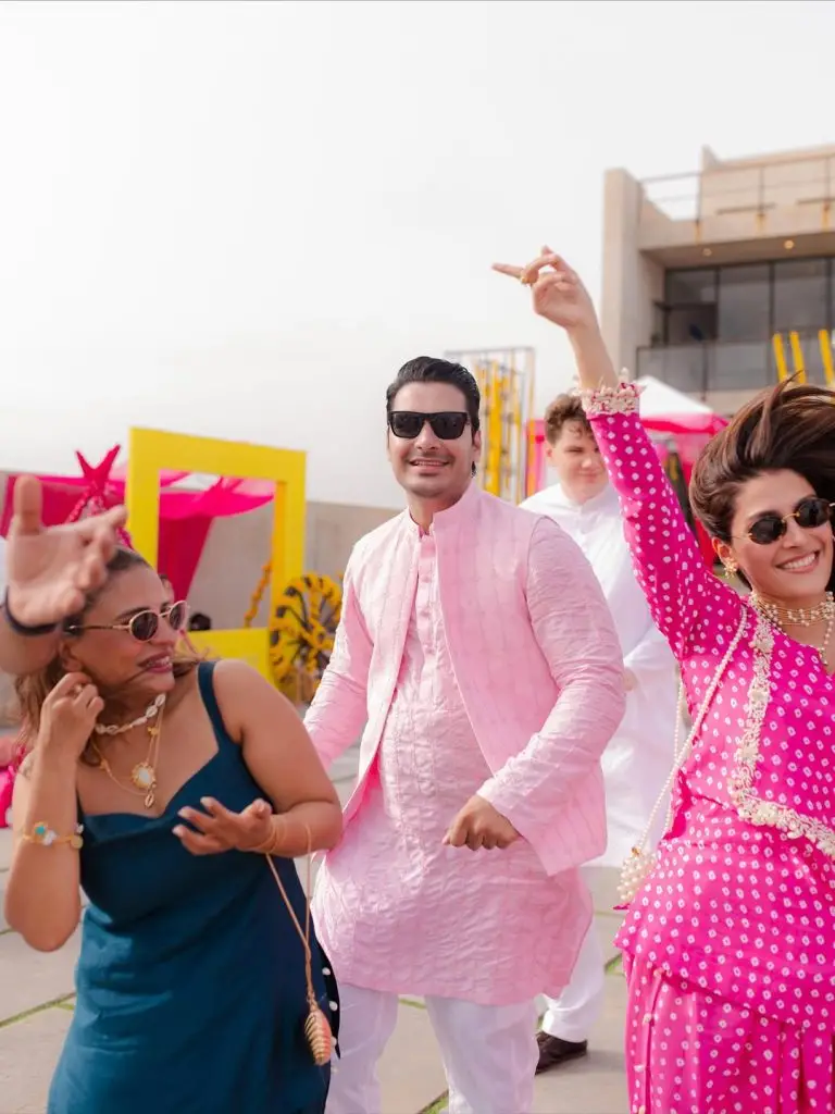 Ayeza Khan Shares Joyful Pictures From Brother’s Wedding