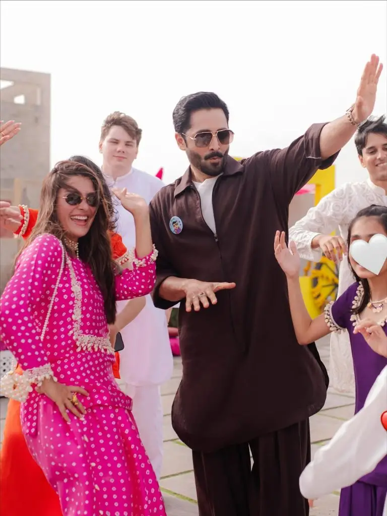 Ayeza Khan Shares Joyful Pictures From Brother’s Wedding
