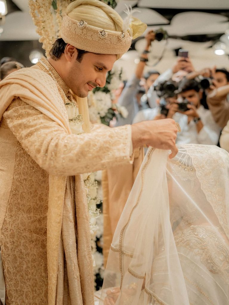 Ayeza Khan Shares Beautiful Moments From Brother’s Barat