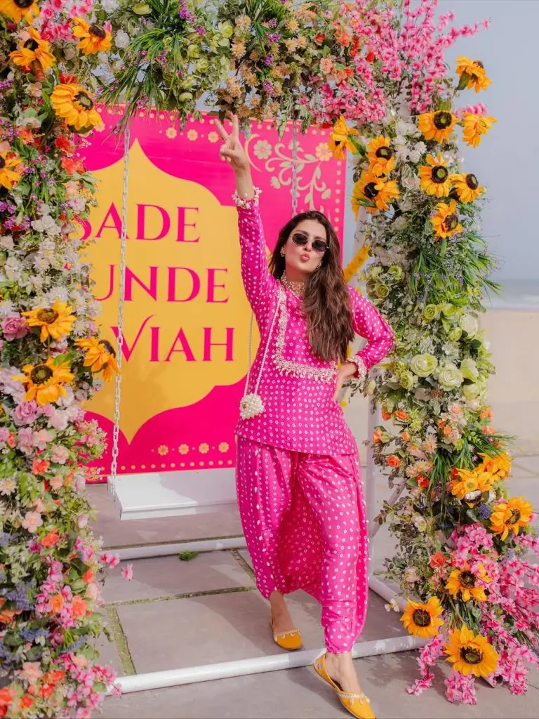 Ayeza Khan Shares Joyful Pictures From Brother’s Wedding