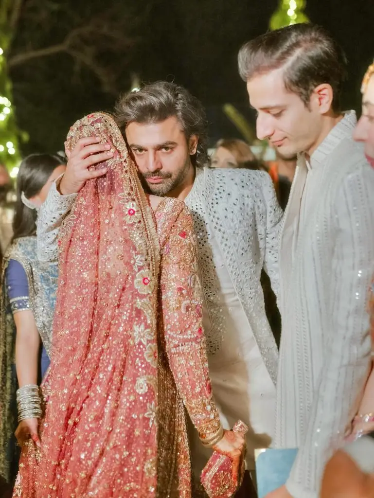 Urwa Hocane & Mawra’s Beautiful Borthday Wishes For Farhan Saeed