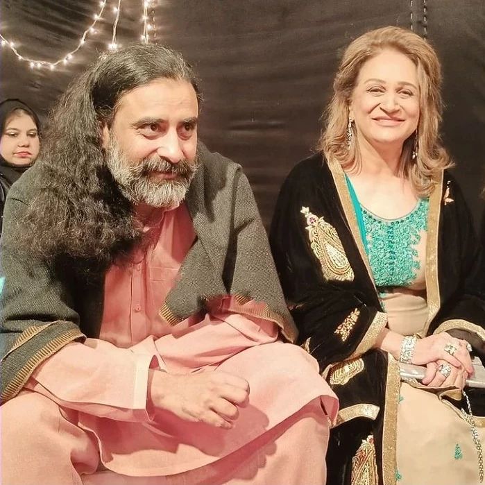 Farah Sadia Breaks Into Tears Remembering First Love