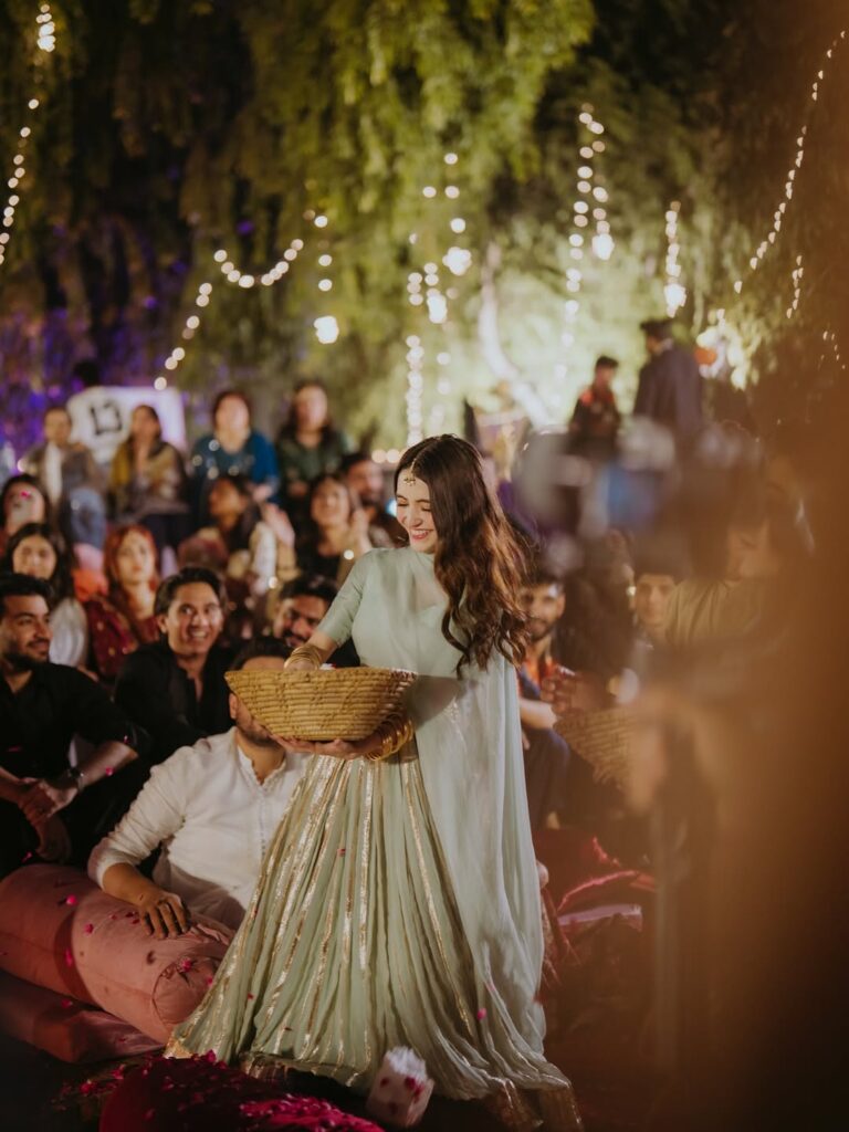 Merub Ali HD Clicks From Brother’s Qawali