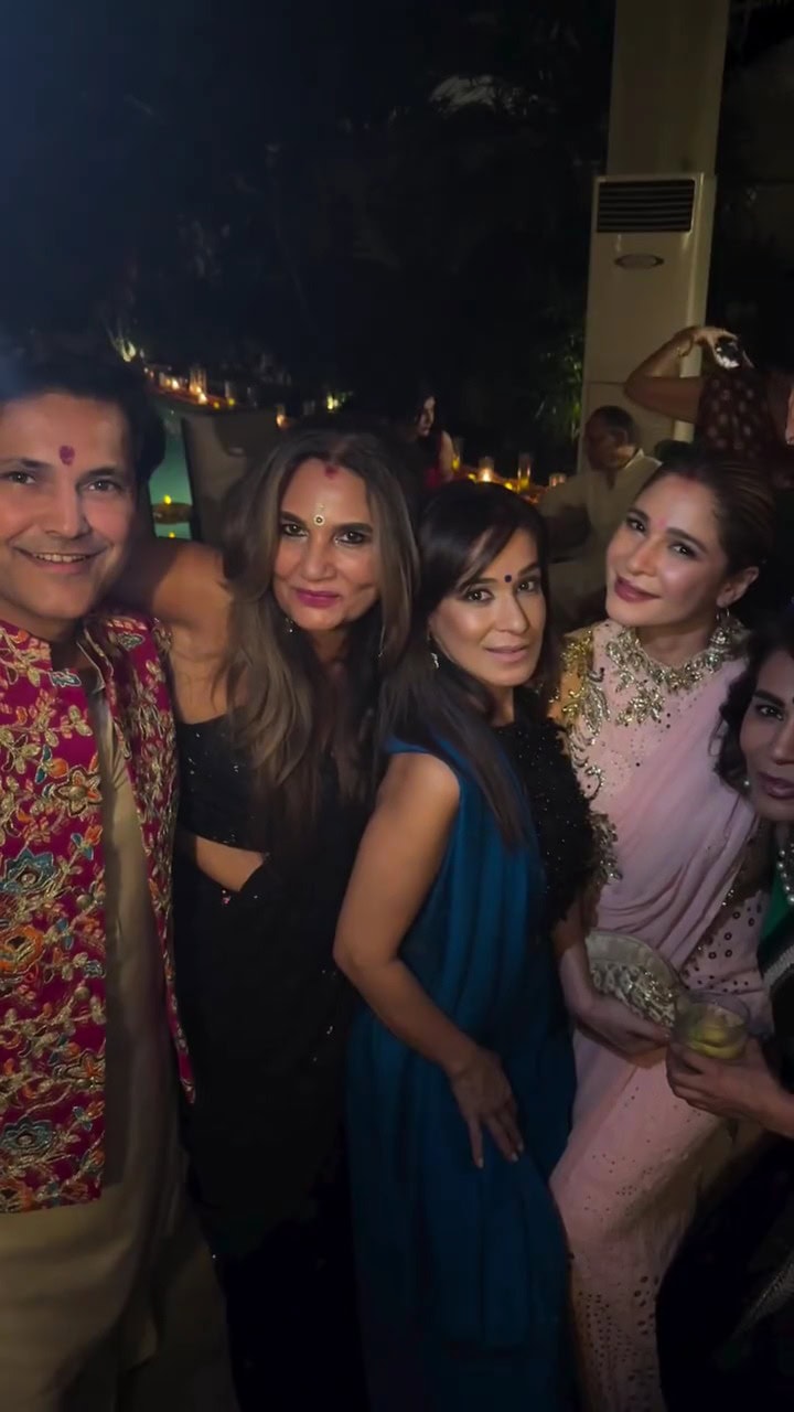 Pakistani Stars Celebrate Diwali In Style