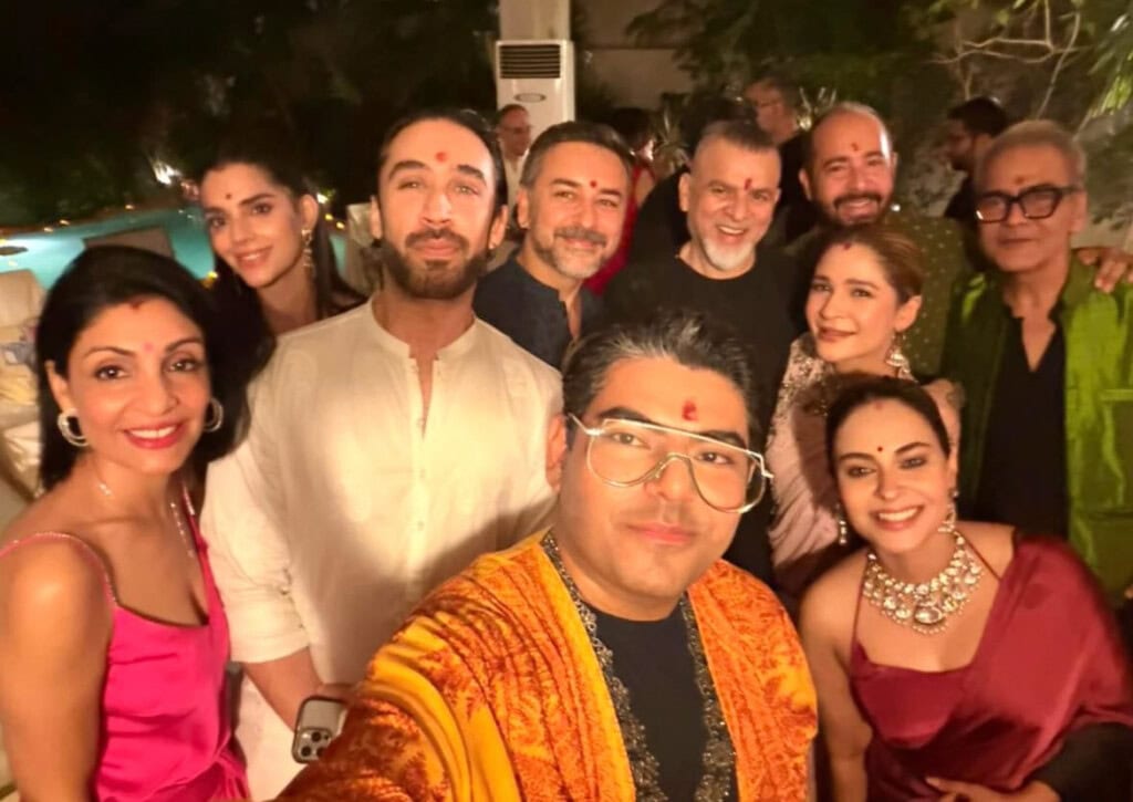 Pakistani Stars Celebrate Diwali In Style