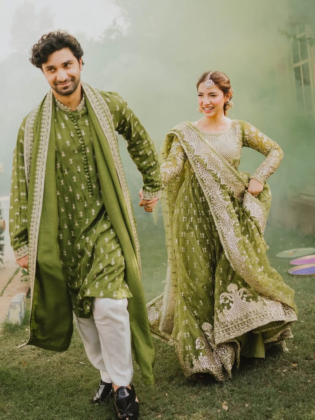 Dananeer Mobeen and Ahad Raza Mir’s Romantic Photoshoot