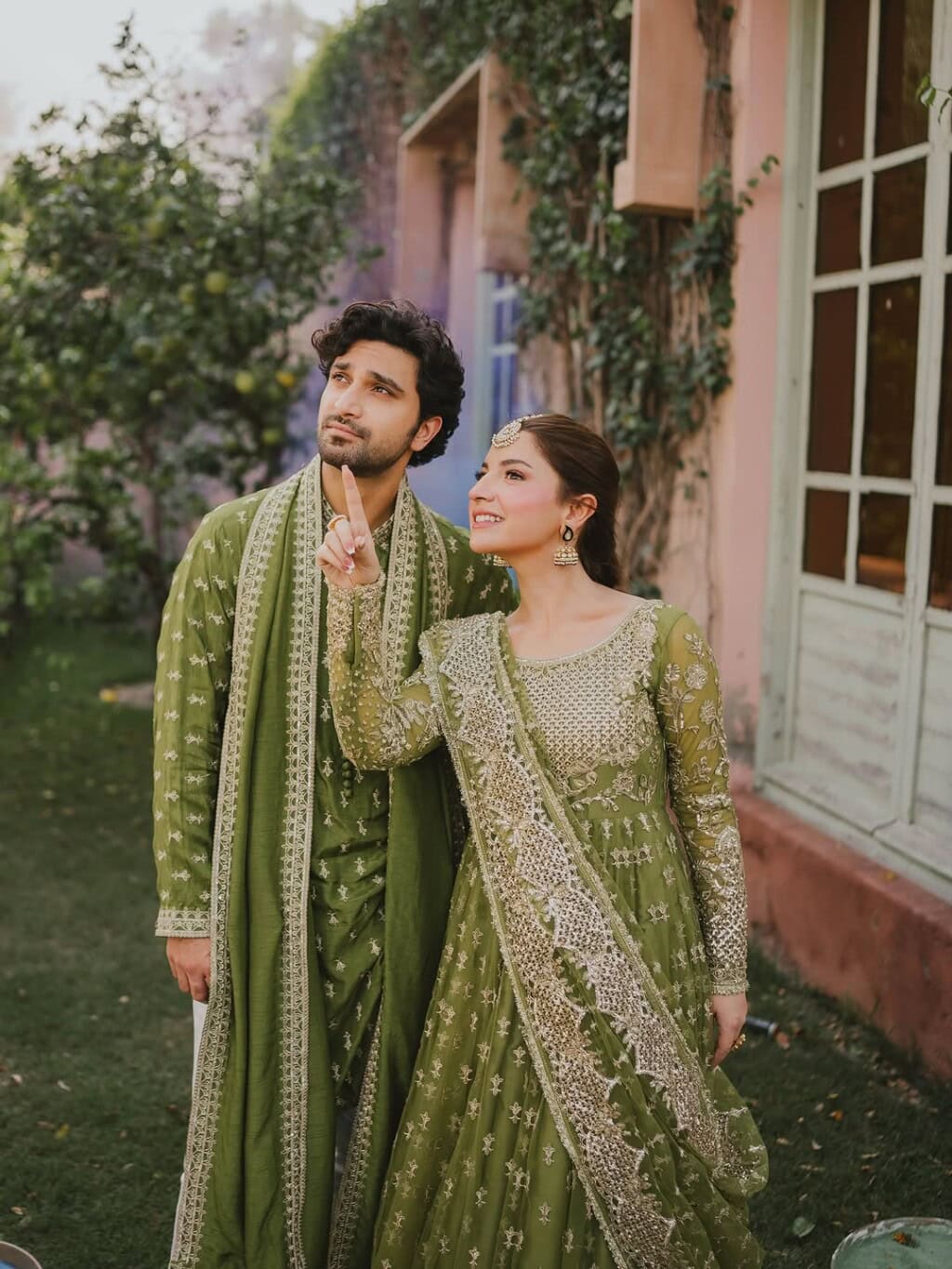 Dananeer Mobeen and Ahad Raza Mir’s Romantic Photoshoot