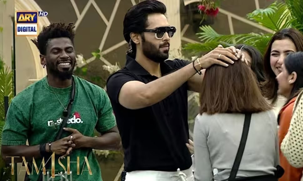 Sarah Omair Breaks Silence on Being Ignored by Fahad Mustafa