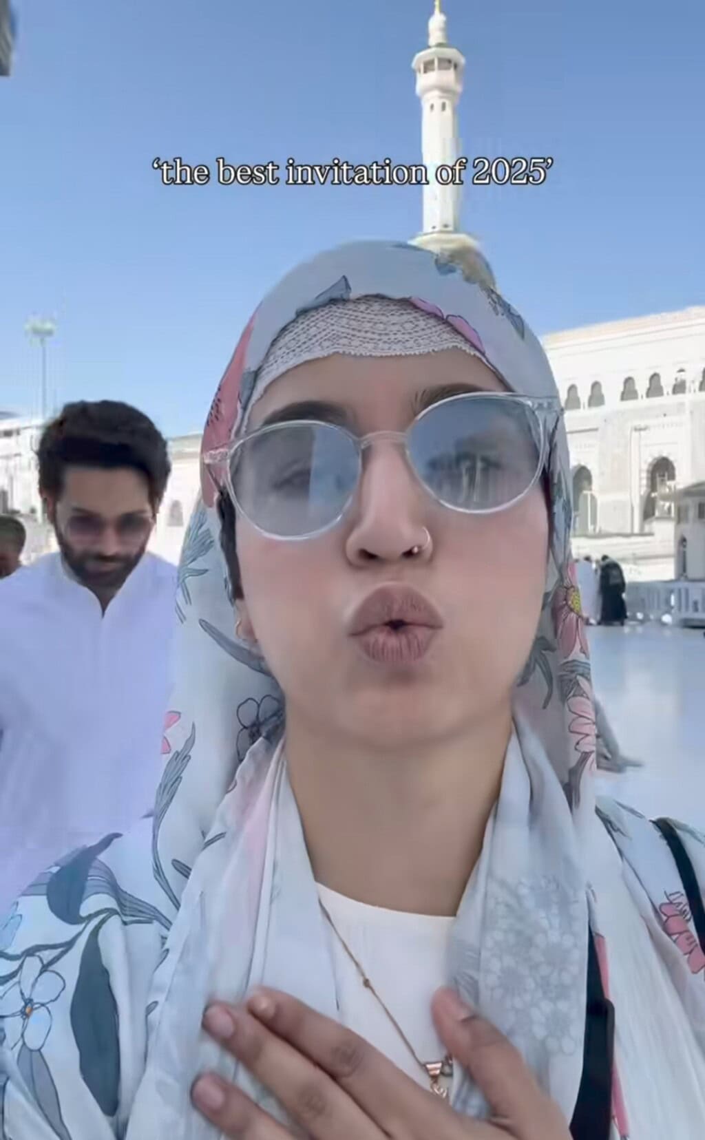 Hira Khan and Arsalan Khan Perform Umrah Hira Khan and Arsalan Khan Perform Umrah