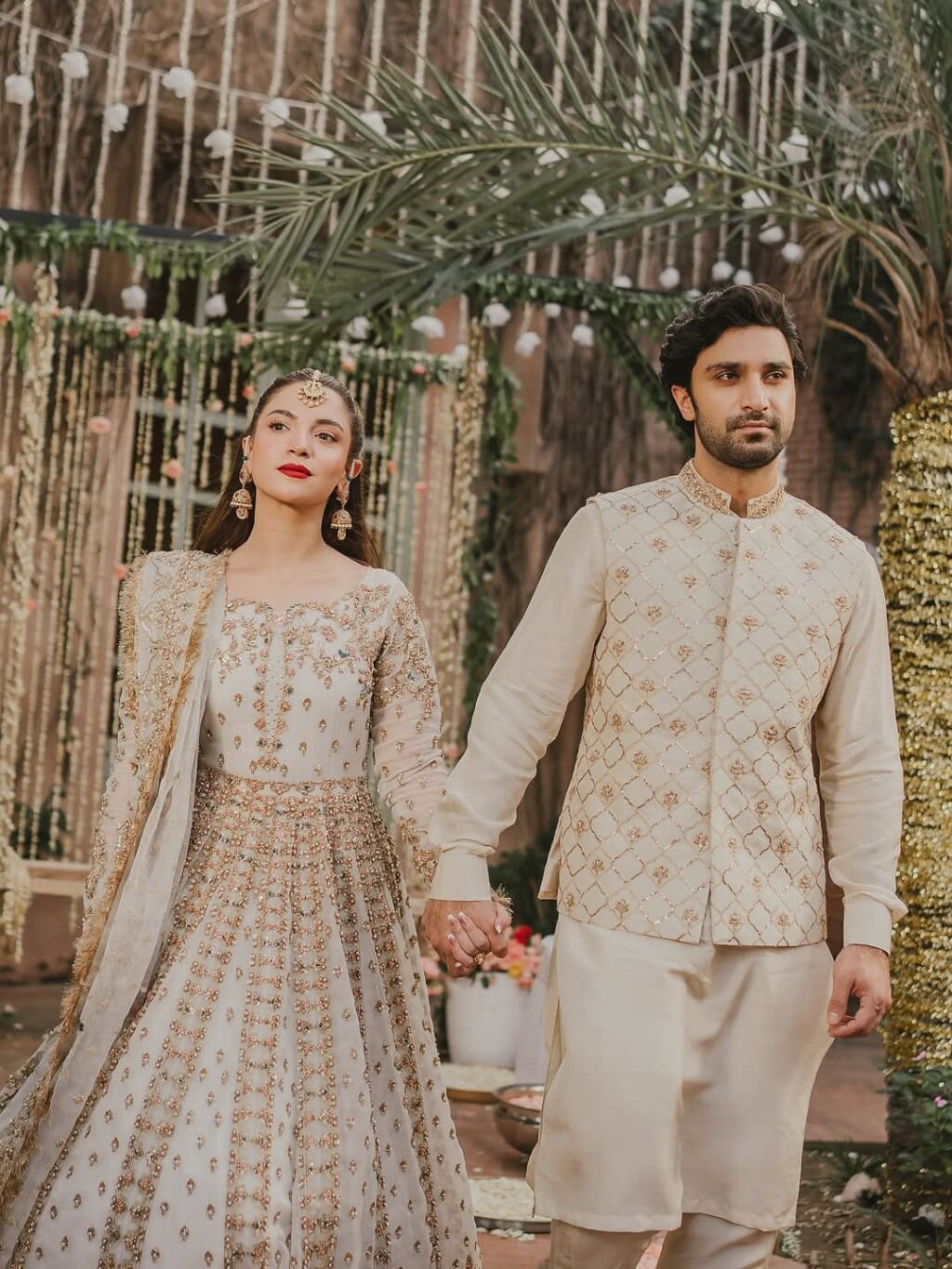 Dananeer Mobeen and Ahad Raza Mir’s Romantic Photoshoot