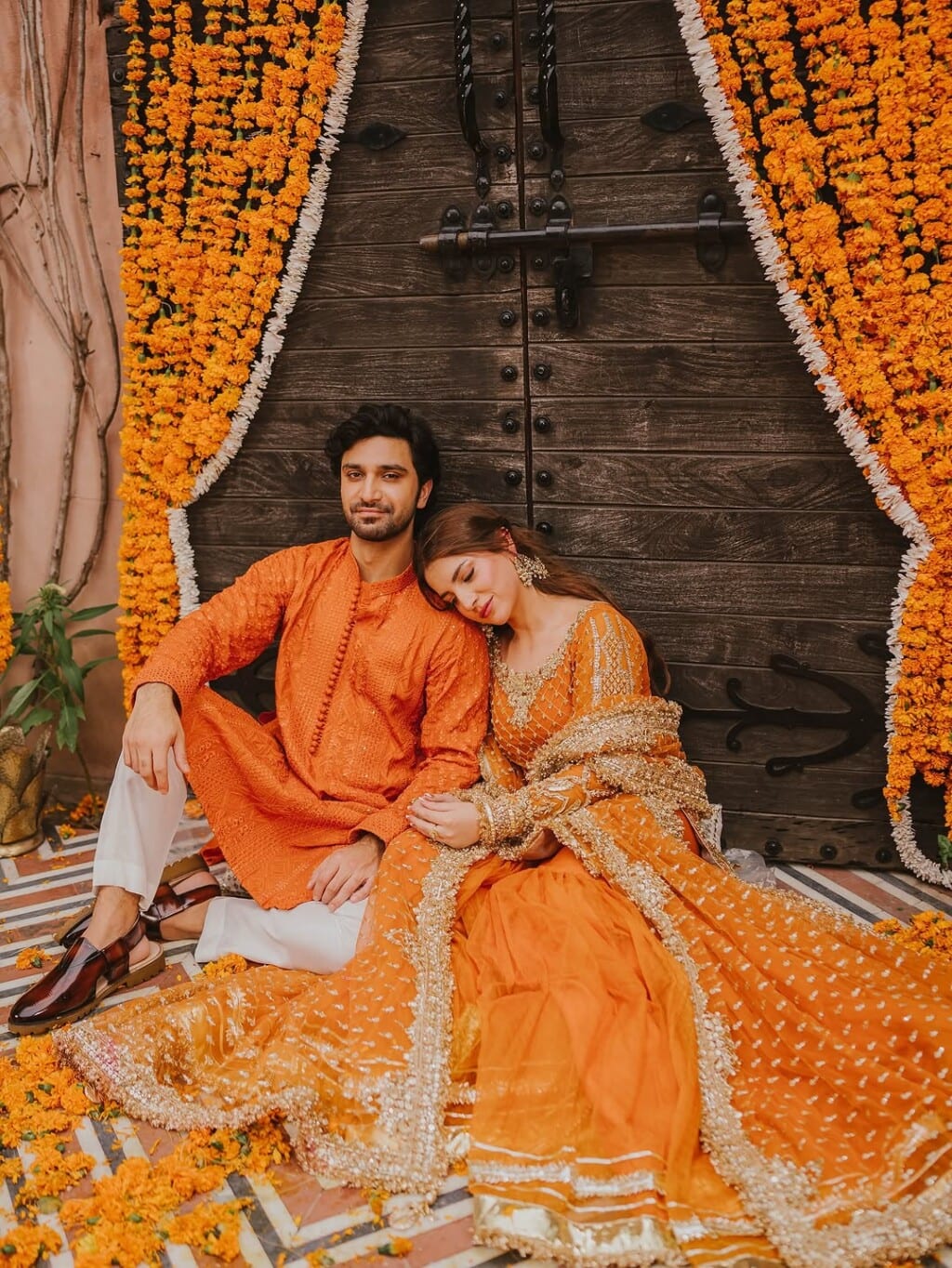 Dananeer Mobeen and Ahad Raza Mir’s Romantic Photoshoot