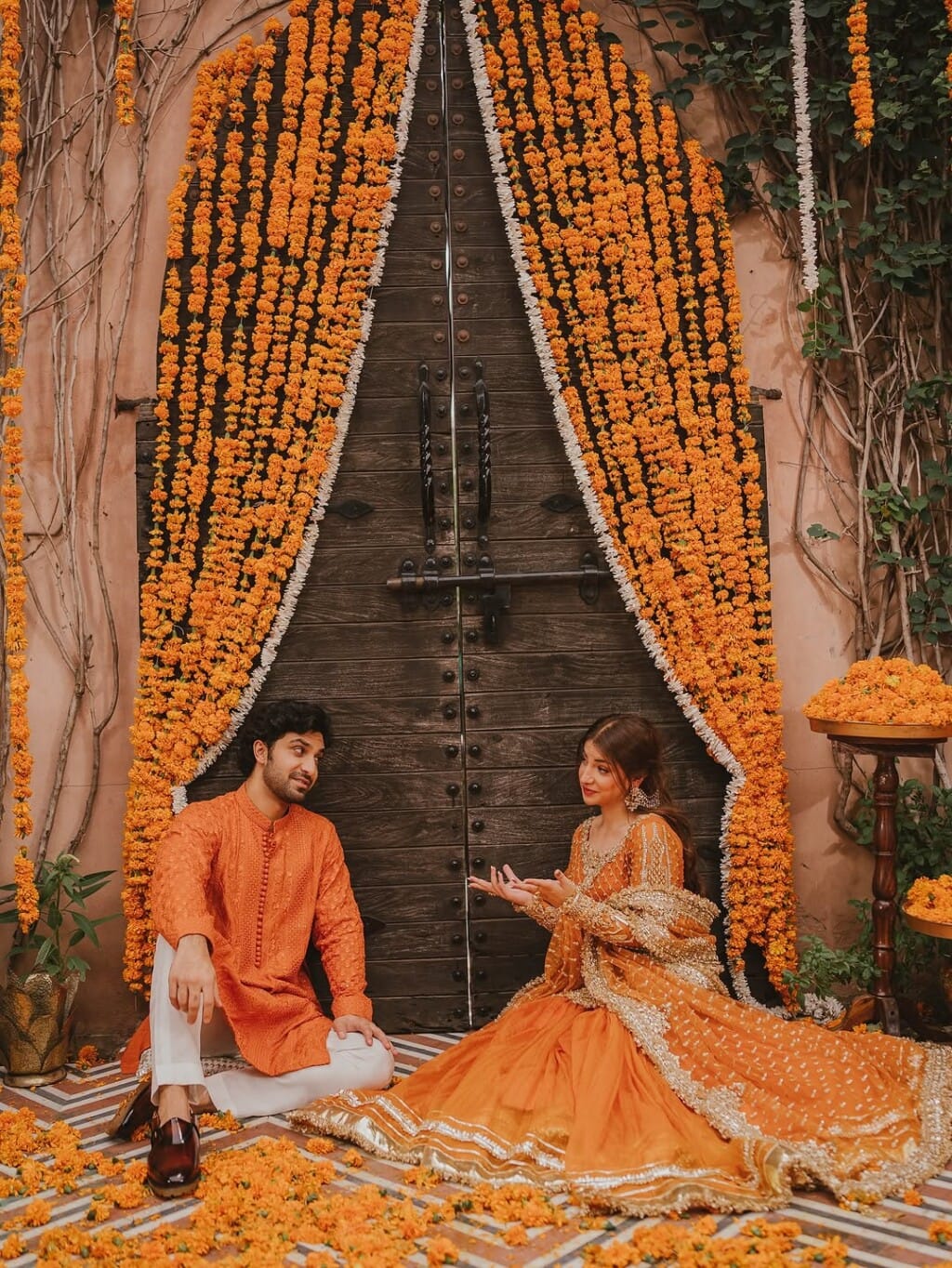 Dananeer Mobeen and Ahad Raza Mir’s Romantic Photoshoot