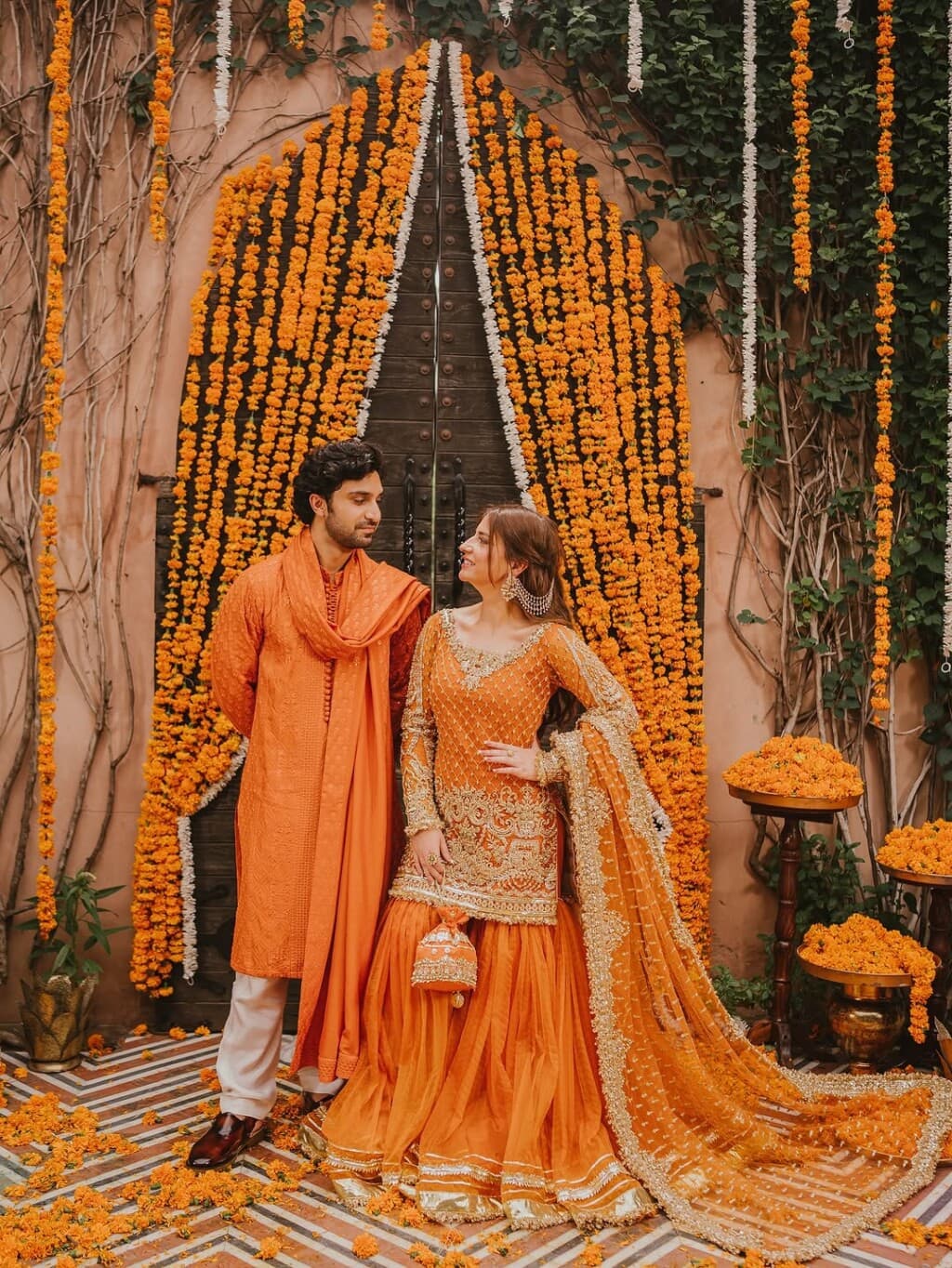 Dananeer Mobeen and Ahad Raza Mir’s Romantic Photoshoot