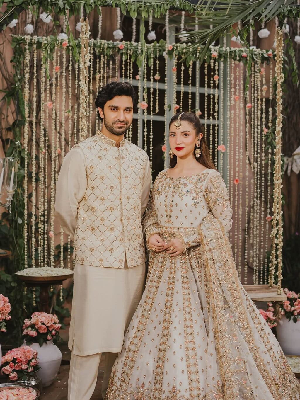 Dananeer Mobeen and Ahad Raza Mir’s Romantic Photoshoot