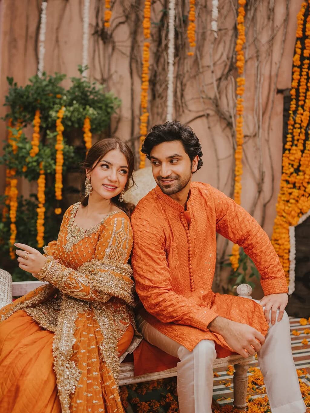Dananeer Mobeen and Ahad Raza Mir’s Romantic Photoshoot