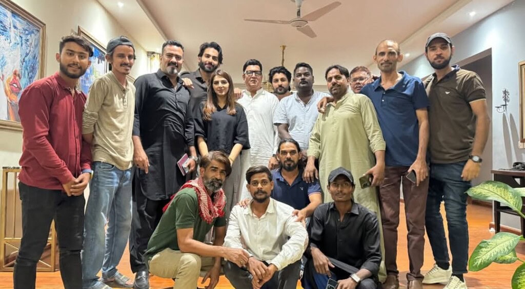 Laadli Fame Vaneeza Sattar Bids Farewell to Her First Project Laadli Fame Vaneeza Sattar Bids Farewell to Her First Project
