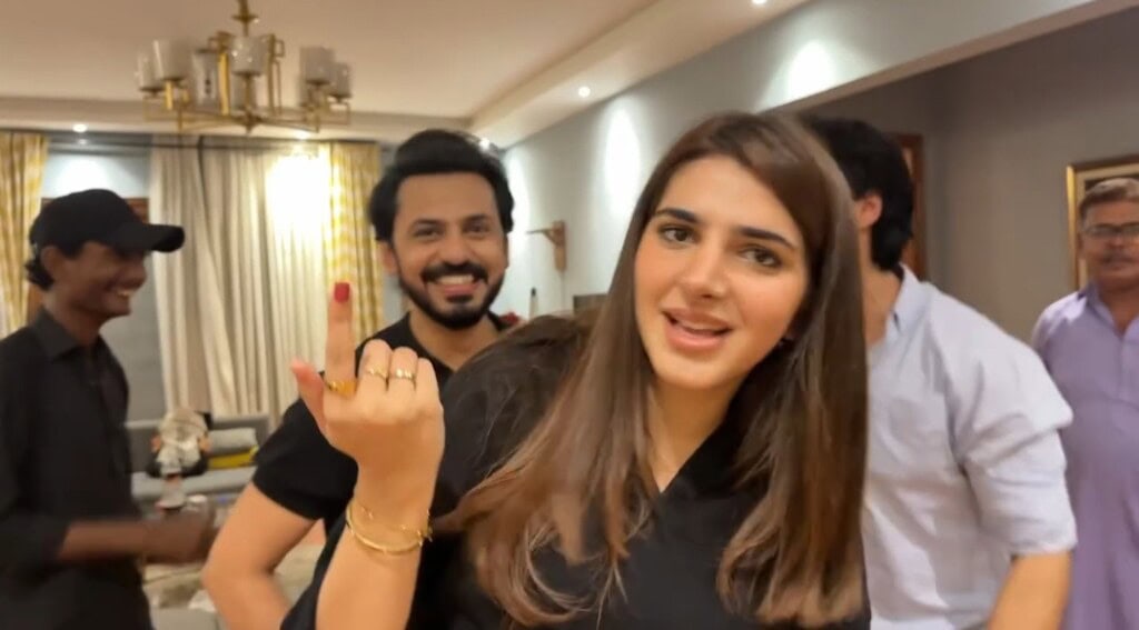 Laadli Fame Vaneeza Sattar Bids Farewell to Her First Project Laadli Fame Vaneeza Sattar Bids Farewell to Her First Project
