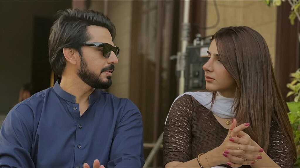 Laadli Fame Vaneeza Sattar Bids Farewell to Her First Project Laadli Fame Vaneeza Sattar Bids Farewell to Her First Project