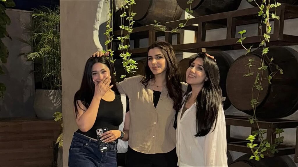 Laadli Fame Vaneeza Sattar Bids Farewell to Her First Project Laadli Fame Vaneeza Sattar Bids Farewell to Her First Project