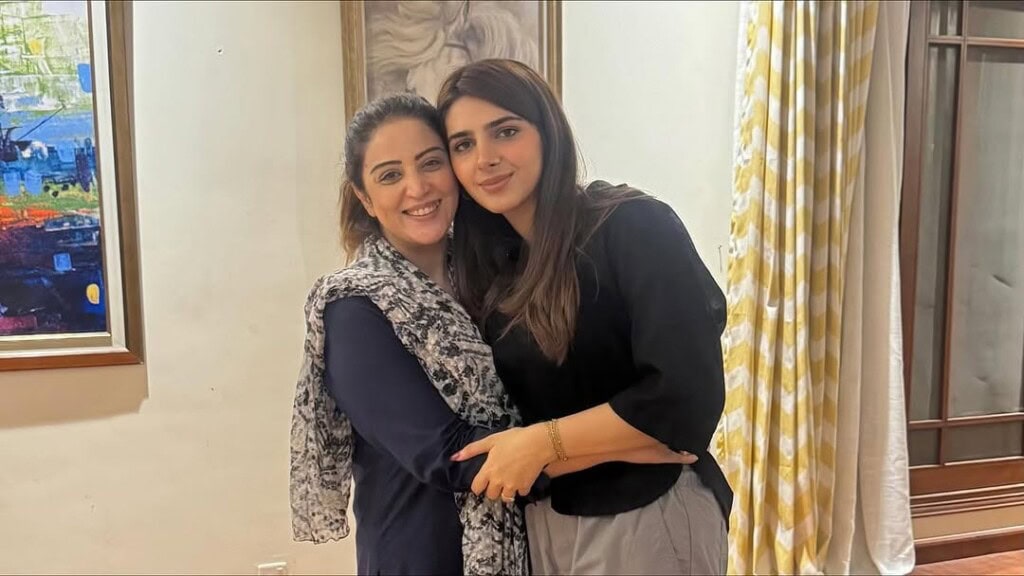Laadli Fame Vaneeza Sattar Bids Farewell to Her First Project Laadli Fame Vaneeza Sattar Bids Farewell to Her First Project