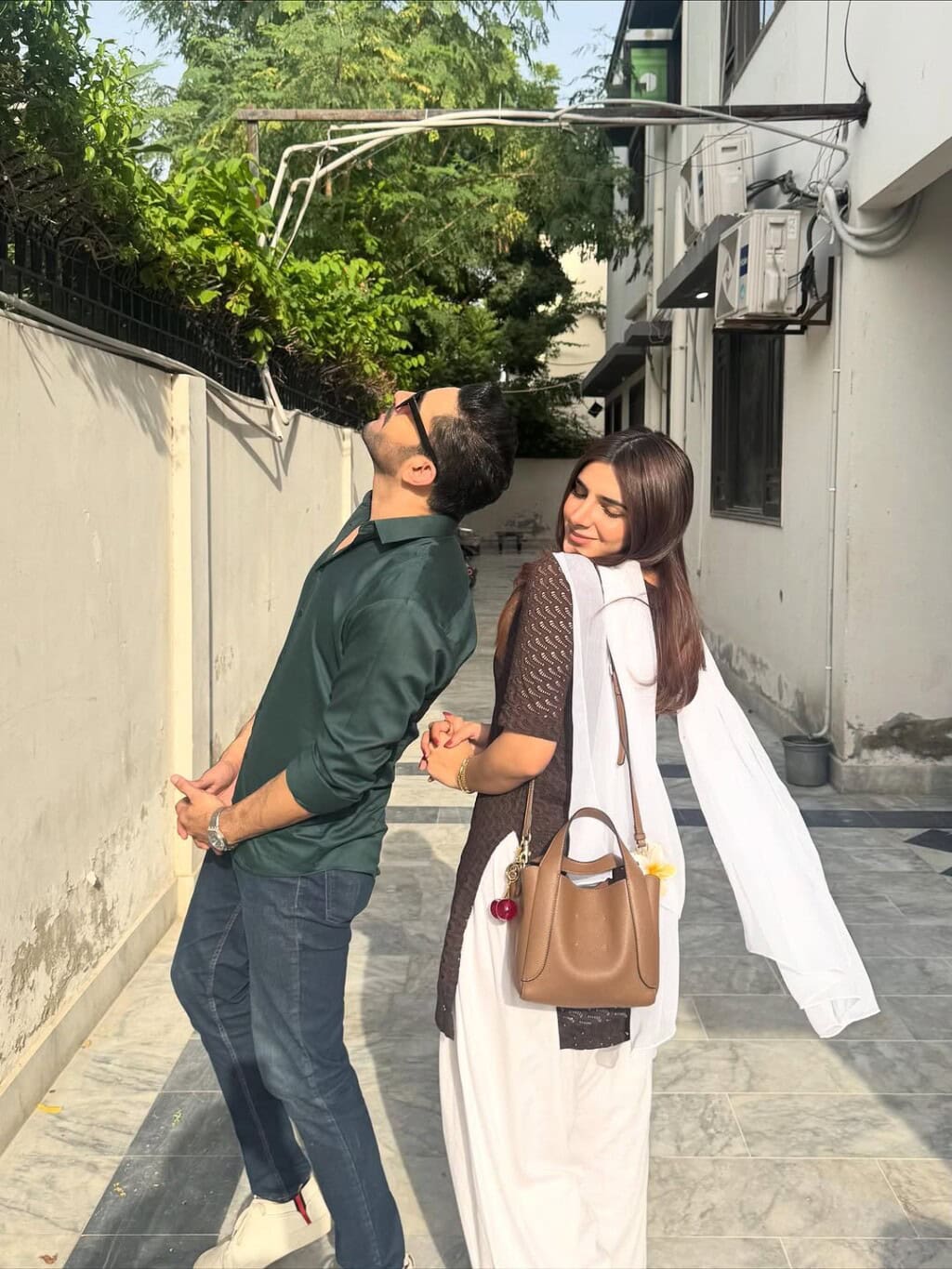 Laadli Fame Vaneeza Sattar Bids Farewell to Her First Project Laadli Fame Vaneeza Sattar Bids Farewell to Her First Project