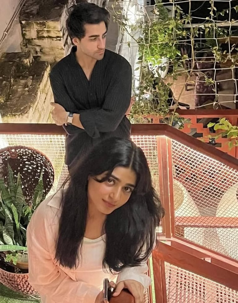 Pakeeza Cast, Schedule, and Timings